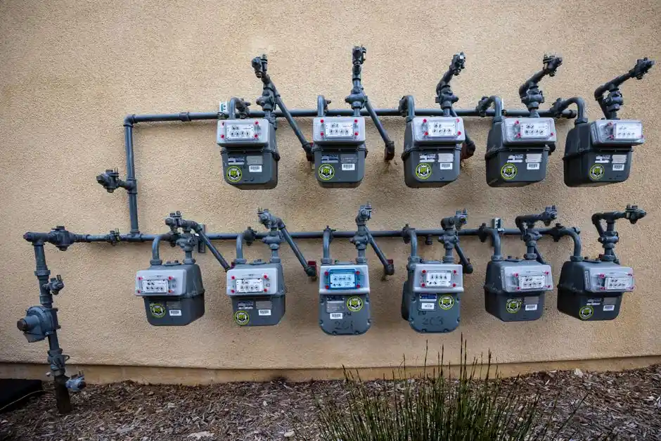 New gas meter and gas piping installation on the exterior of a Georgetown, Texas home.